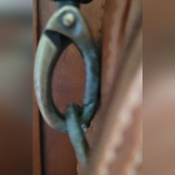 Brown Leather Messenger Bag With Many Pockets - Picture 6 of 9